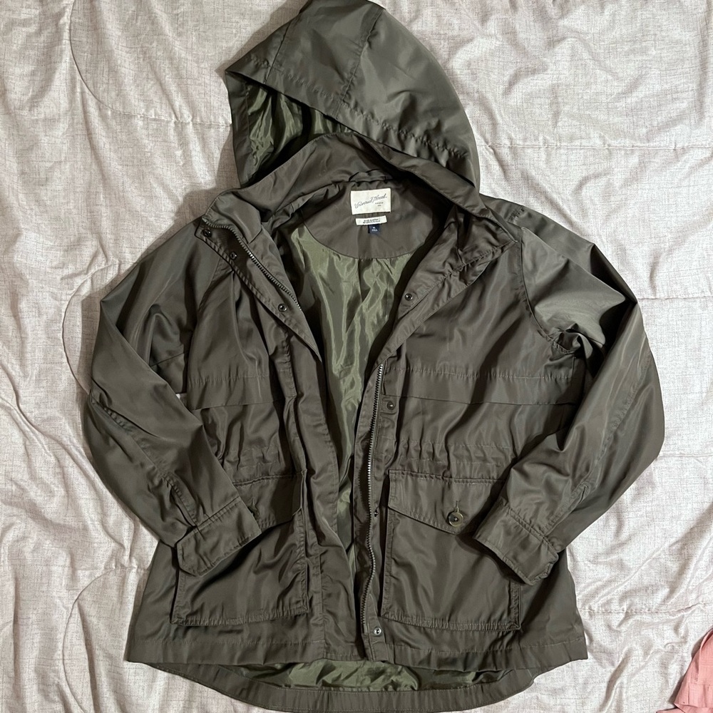 Universal Thread Water Resistant Jacket